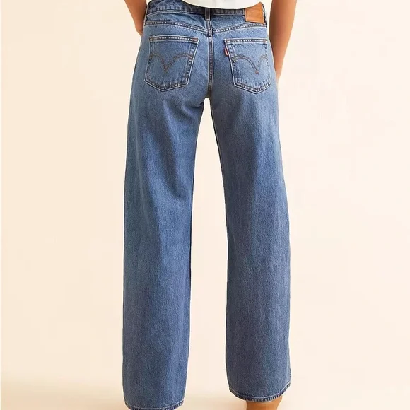 Levi Low Loose Jeans - Picture 2 of 3